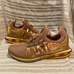 Nike Shox Gravity Gold Metallic Sneakers!